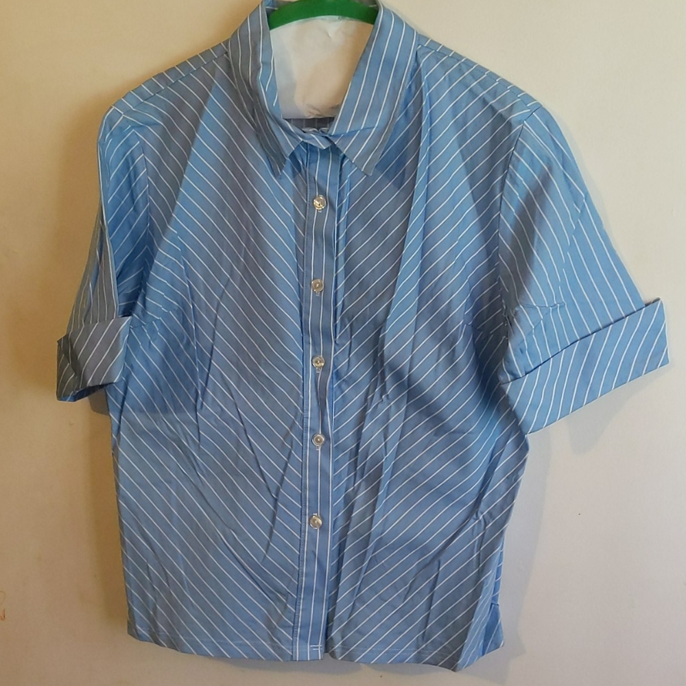 * Blouse